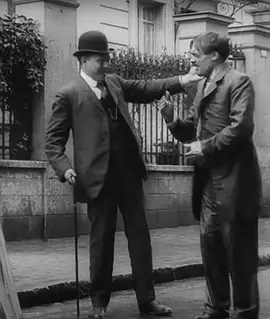 麦克斯的处女作封面图